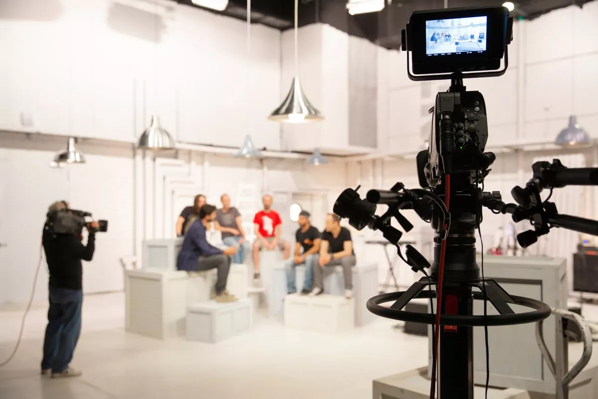 Headshot Essentials: Preparing for Your Professional Photoshoot in Detroit