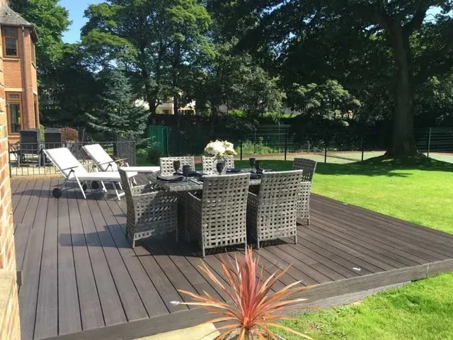 custom deck builder
